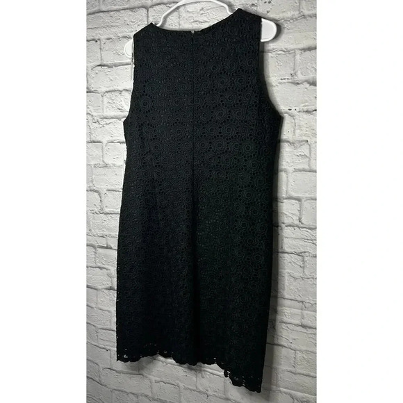 NWT Peter Nygard black sheath eyelet sleeveless dress, size 14p. - Picture 6 of 9